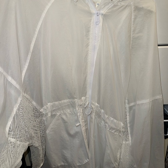 Free People Movement - Picture 2 of 6